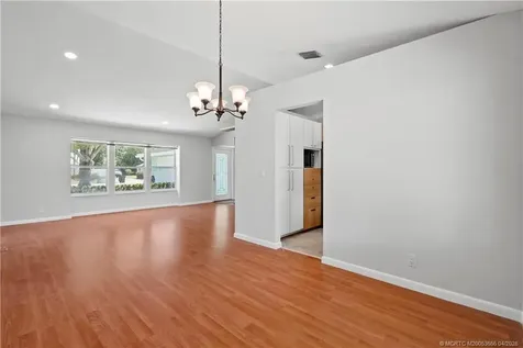 2905 SE Glasgow Drive Stuart FL 34997