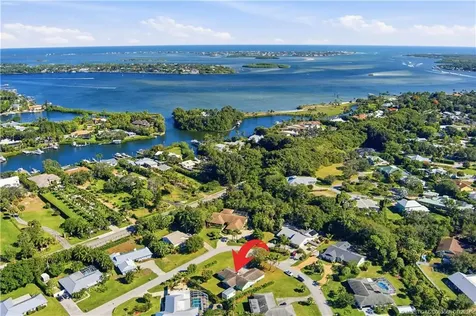 2905 SE Glasgow Drive Stuart FL 34997