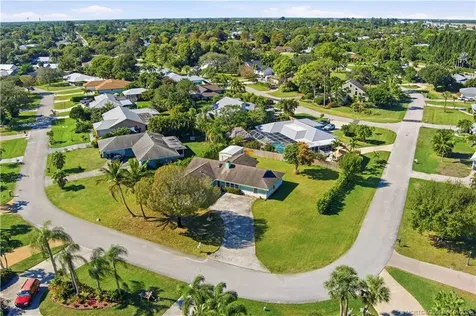 2905 SE Glasgow Drive Stuart FL 34997