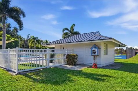 2905 SE Glasgow Drive Stuart FL 34997