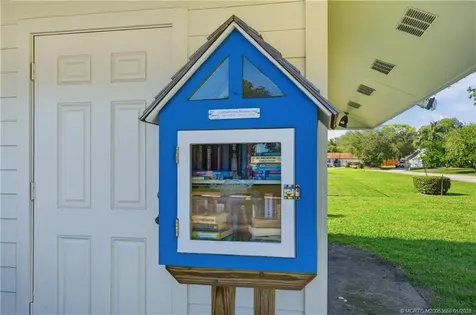 2905 SE Glasgow Drive Stuart FL 34997