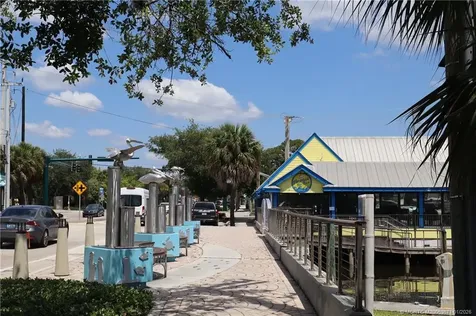 4984 SE Railway Avenue Stuart FL 34997