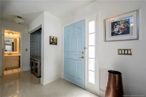 26 Windsor Lane Palm Beach Gardens FL 33418