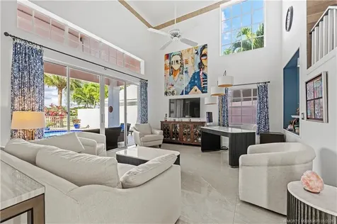 26 Windsor Lane Palm Beach Gardens FL 33418