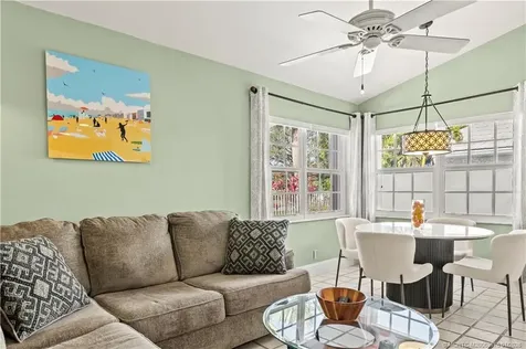 26 Windsor Lane Palm Beach Gardens FL 33418