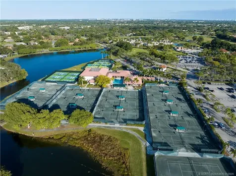 26 Windsor Lane Palm Beach Gardens FL 33418