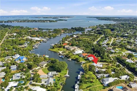 2819 SE Saint Lucie Boulevard Stuart FL 34997