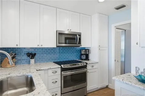 391 NE Plantation Road Stuart FL 34996