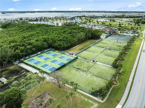 391 NE Plantation Road Stuart FL 34996