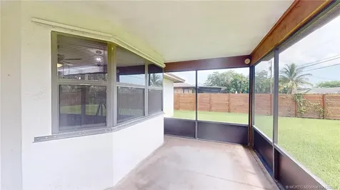 2881 SE Nance Street Port St Lucie FL 34984