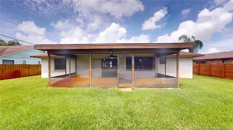 2881 SE Nance Street Port St Lucie FL 34984