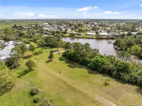 543 NE Canoe Park Circle Port St Lucie FL 34983