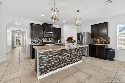 1825 SW Davis Street Port St Lucie FL 34953