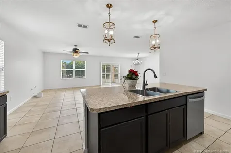 1825 SW Davis Street Port St Lucie FL 34953