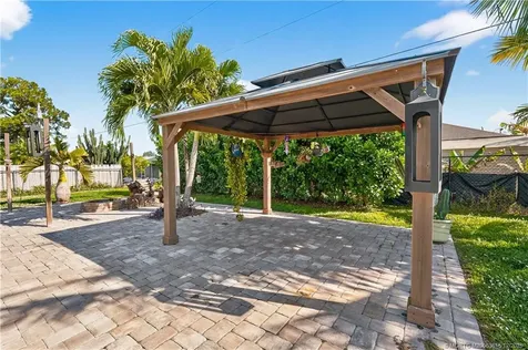 1825 SW Davis Street Port St Lucie FL 34953