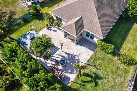 1825 SW Davis Street Port St Lucie FL 34953