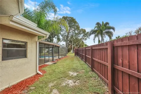 3060 SE Darien Road Port St Lucie FL 34952