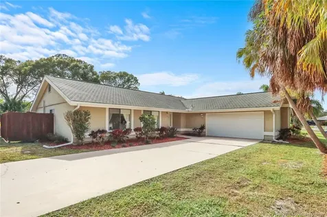 3060 SE Darien Road Port St Lucie FL 34952