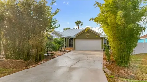 974 SW Worcester Lane Port St Lucie FL 34953