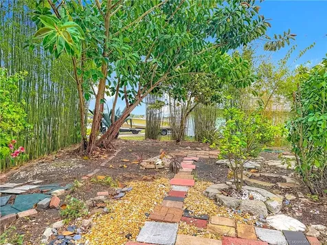 974 SW Worcester Lane Port St Lucie FL 34953