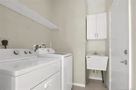 873 SW Rocky Bayou Terrace Port St Lucie FL 34986