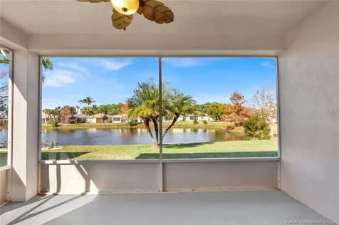 873 SW Rocky Bayou Terrace Port St Lucie FL 34986