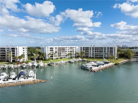 1748 Jupiter Cove Drive Jupiter FL 33469