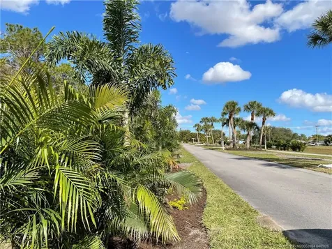 16345 SW Indianwood Circle Indiantown FL 34956