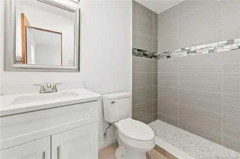 208 Riomar Drive Port St Lucie FL 34952