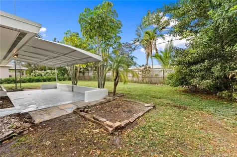 208 Riomar Drive Port St Lucie FL 34952