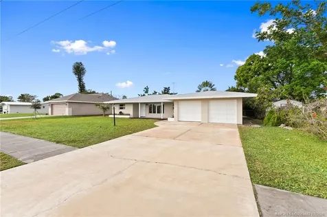 208 Riomar Drive Port St Lucie FL 34952