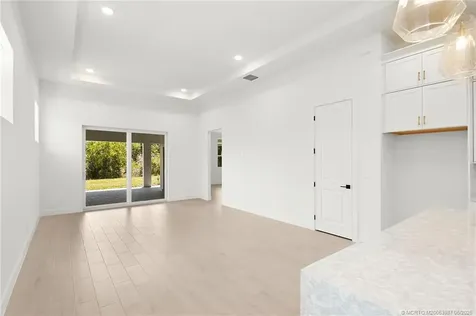 179 SE Via Tirso Port St Lucie FL 34952
