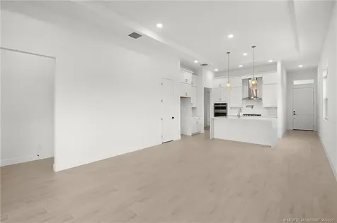 179 SE Via Tirso Port St Lucie FL 34952