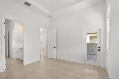 179 SE Via Tirso Port St Lucie FL 34952
