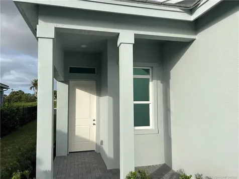 179 SE Via Tirso Port St Lucie FL 34952