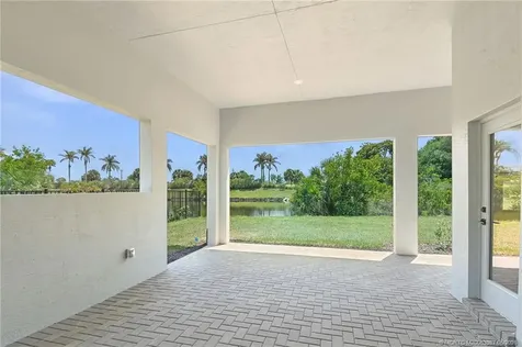 179 SE Via Tirso Port St Lucie FL 34952