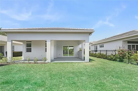 179 SE Via Tirso Port St Lucie FL 34952