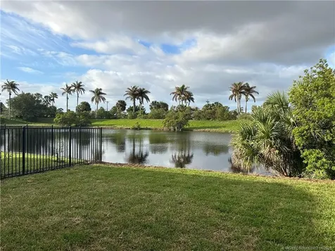 179 SE Via Tirso Port St Lucie FL 34952