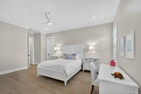 7748 SE Manhasset Place Hobe Sound FL 33455