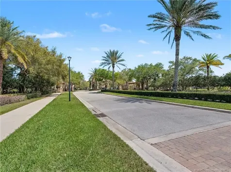 5621 SW Longspur Lane Palm City FL 34990