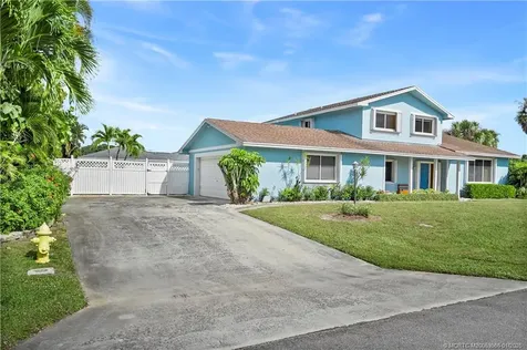 3905 Flag Drive Palm Beach Gardens FL 33410