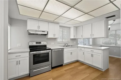 3905 Flag Drive Palm Beach Gardens FL 33410