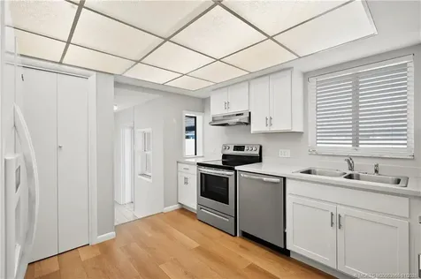 3905 Flag Drive Palm Beach Gardens FL 33410