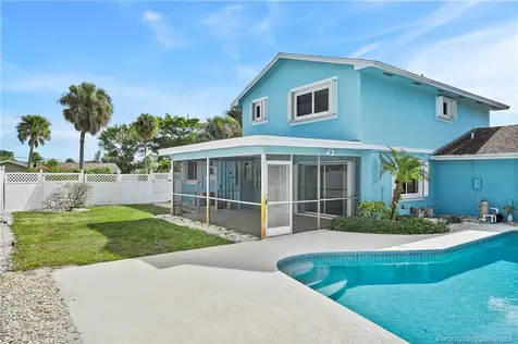 3905 Flag Drive Palm Beach Gardens FL 33410