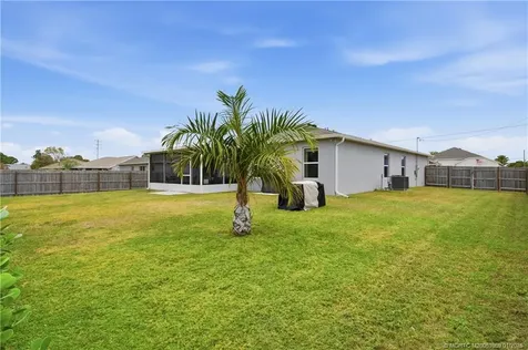 2220 SE Lucaya Street Port St Lucie FL 34952