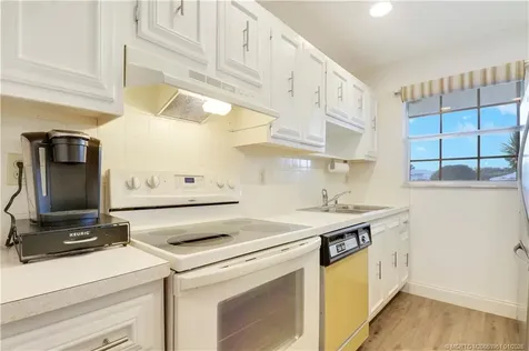 211 Manatee Lane Fort Pierce FL 34982