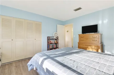 211 Manatee Lane Fort Pierce FL 34982