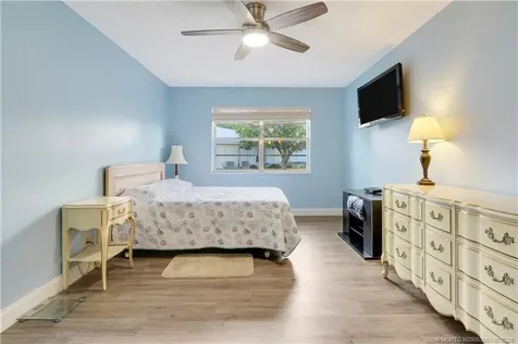 211 Manatee Lane Fort Pierce FL 34982