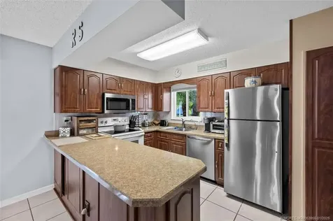 142 SE Village Drive Port St Lucie FL 34952