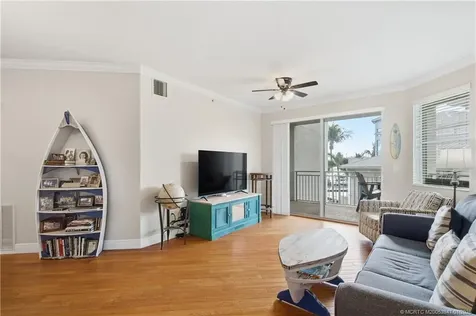 975 NW Flagler Avenue Stuart FL 34994